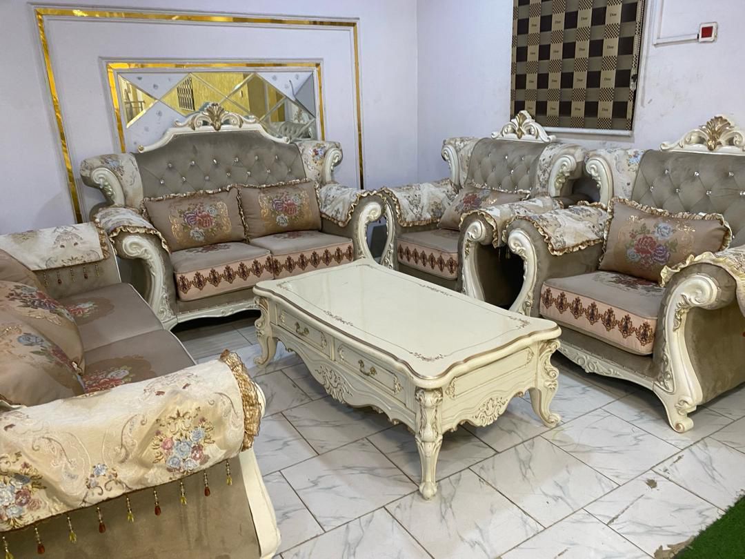 royal-furniture-set-20